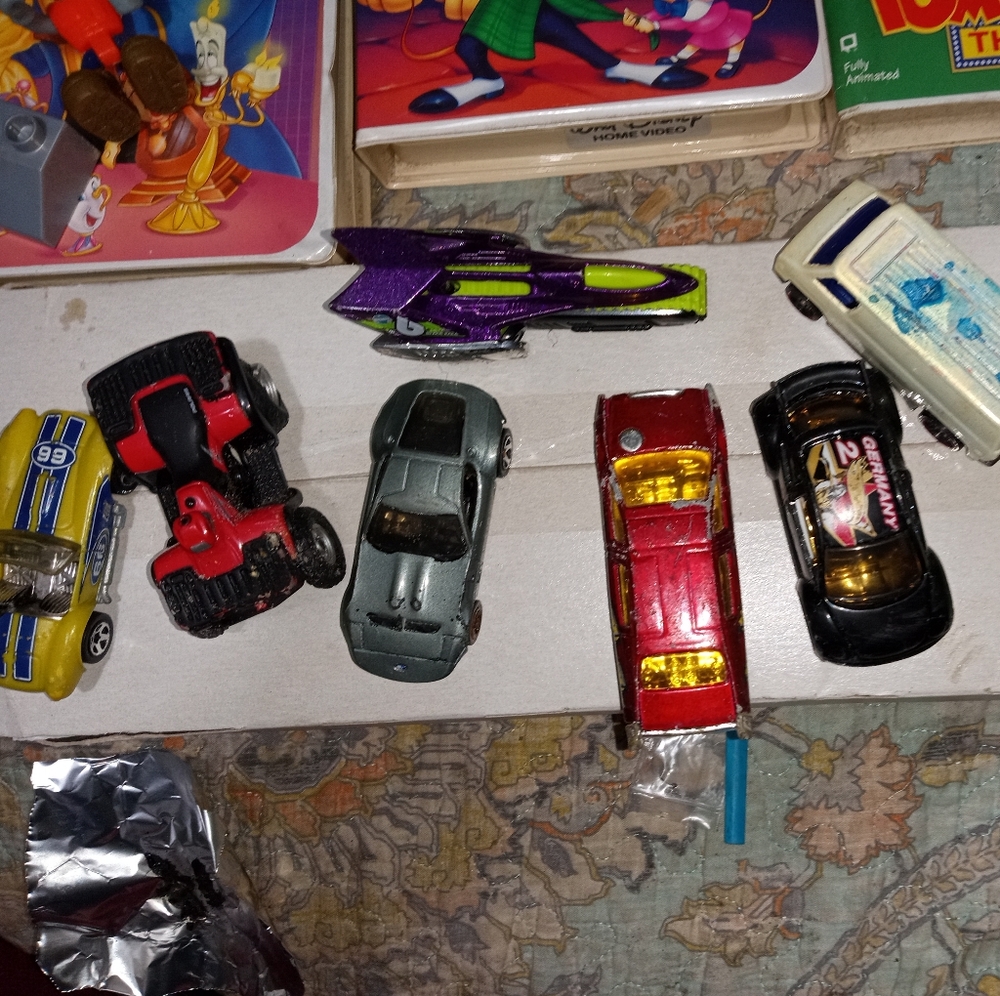 Hot Wheels - Picture 2 of 3